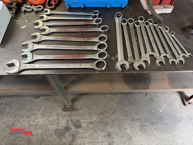 Lot 1-6438 - Lot of box end wrenches, brands include MIT, William Stanley, and various others, sizes 3/4" up to 1...