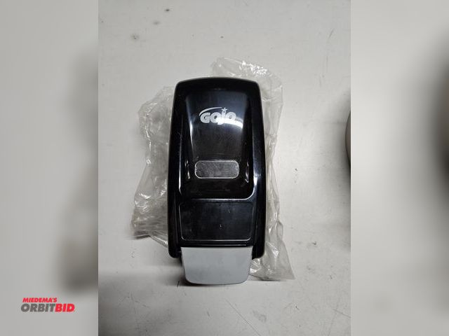 Lot 1-15151 - Lot of (2) New GoJo Soap Dispenser &amp; Toilet Paper Dispenser