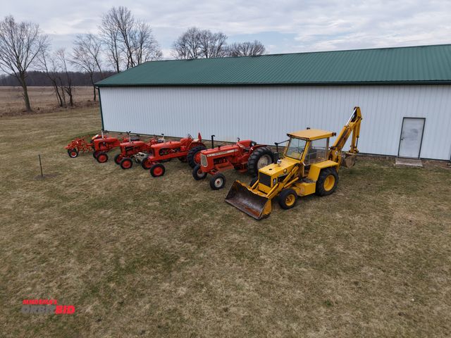 Bill & Dorotha Bugard’s Allis Chalmers Estate