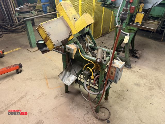 Lot 1-18488 - (1) pneumatic pin press, for parts only.