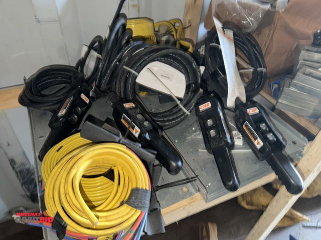 Lot 1-2983 - Lot of (4) CM 80 Series, 240V pendant switches for overhead bridge cranes, includes electric wires, ...