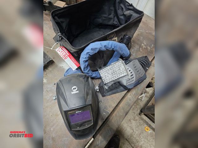 Lot 1-1569 - (1) Miller fresh air auto lenses welding hood