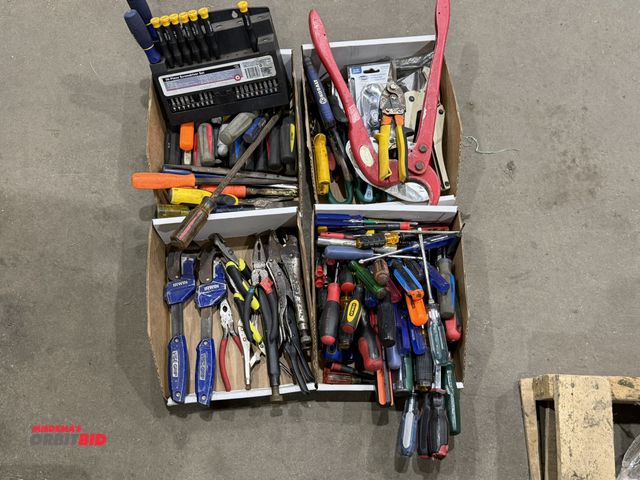 Lot 1-18561 - Large lot of assorted tools, includes various screwdrivers, nut drivers, Irwin vise grip adjustable ...