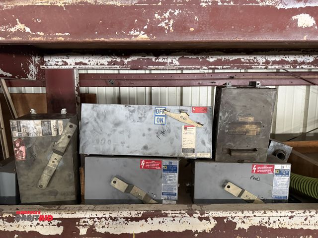 Lot 1-11311 - Approx. (9) various bus way switches