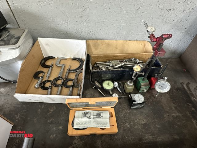 Lot 1-510 - Large lot of assorted machinists inspection tools, includes micrometers, dial indicators, stands, ma...