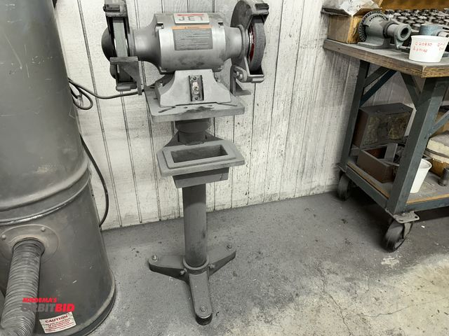 Lot 1-17666 - (1) Jet, model JBG-8B, 8" shop bench grinder, S/N 2020103724, 5/8" arbor, 115V, single phase electri...