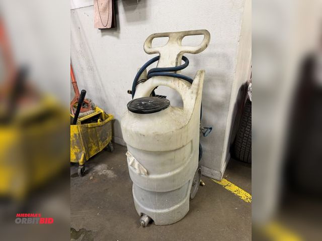 Lot 1-15286 - (1) Kalrez pneumatic pump with poly tank, approx. 15 gallon.