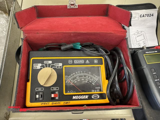 Lot 1-6323 - (1) Biddle Instruments Major-Megger insulation testers with case, Cat #212559.