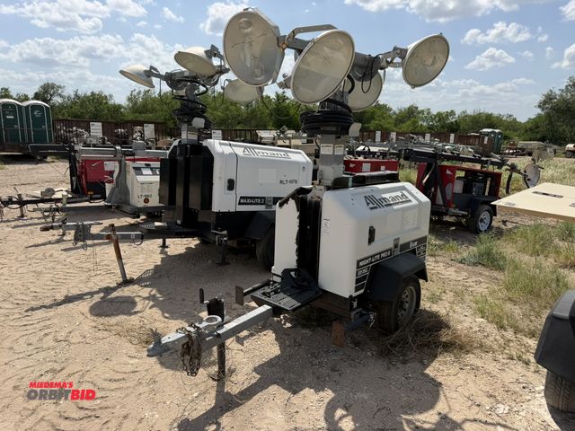 Lot 1-9518 - (1) Allmand Night Light Pro 2, 4-light light tower, 1250 watt, system 8KW, 3-cylinder diesel engine,...