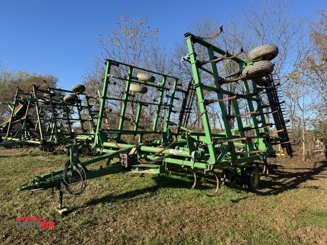 Lot 1-18110 - (1) John Deere 2210, 34' wide field cultivator with Remington 3-bar land leveler, 7" Richmond sweeps...