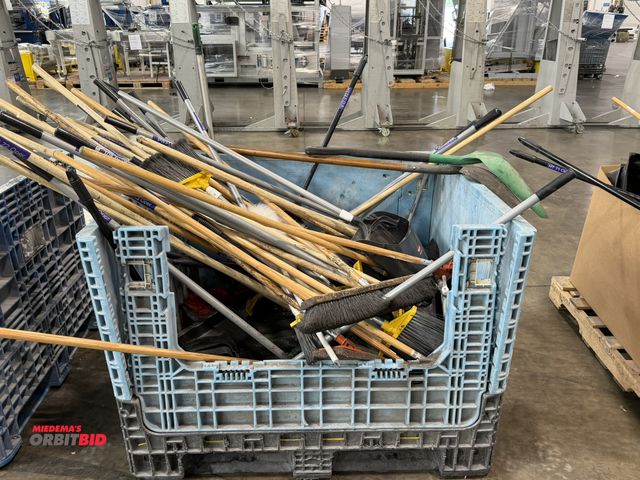 Lot 1-5452 - (1) 46" x 34" x 39" resin tote with fold down sides (1 side missing door), with assorted dust mops, ...