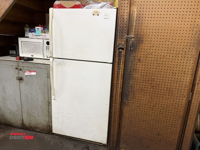 Lot 1-12554 - (1) 1999 Whirlpool, model ET18LKXHW0, refrigerator/freezer, S/N EJ1118882, in working condition, 30"...