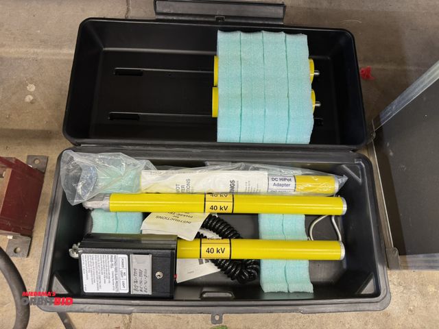 Lot 1-6318 - (1) Hastings 6702 digital voltage phasing meter kit with case.
