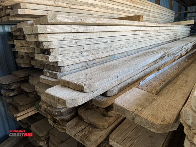 Lot 1-2663 - Large lot of 16' x 9 1/4" wide wood scaffolding planks.  (Greg)