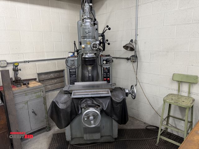 Lot 1-1630 - 1966 Moore #3 Jig Grinder 11" x 24" T-Slot Table, 18" x 10" x 5" XYZ Travel, Hydraulic Power Feed He...