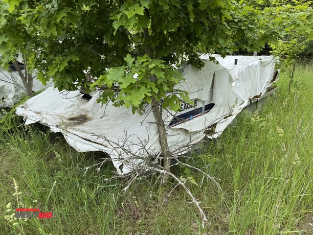 Lot 1-6647 - (1) Harris approx. 16' pontoon boat, Mariner outboard motor, severe weather damage, Hull ID# 1619PBE...