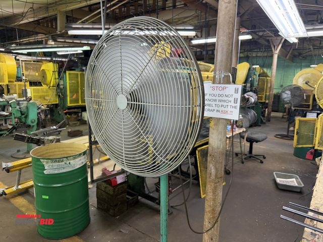 Lot 1-18642 - (1) free-standing shop floor fan, 120V, single phase, with 24" cage, in working condition.