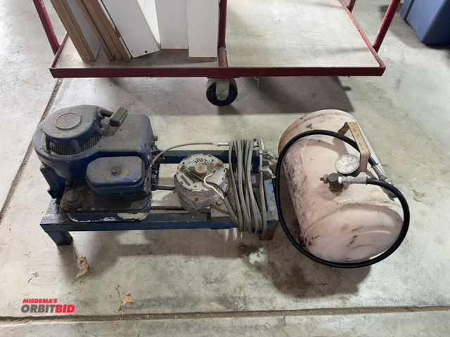 Lot 1-614 - (1) gas powered gas/alternator starter unit, engine pulls through and has compression, includes air ...