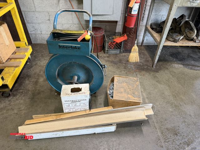Lot 1-6474 - (1) metal banding cart with 1/2" strapping clips, and hand tools.