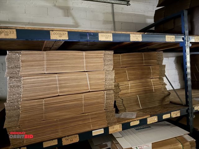 Lot 1-3019 - Large lot of assorted corrugated boxes (various sizes and styles, includes all unbranded bundles of ...