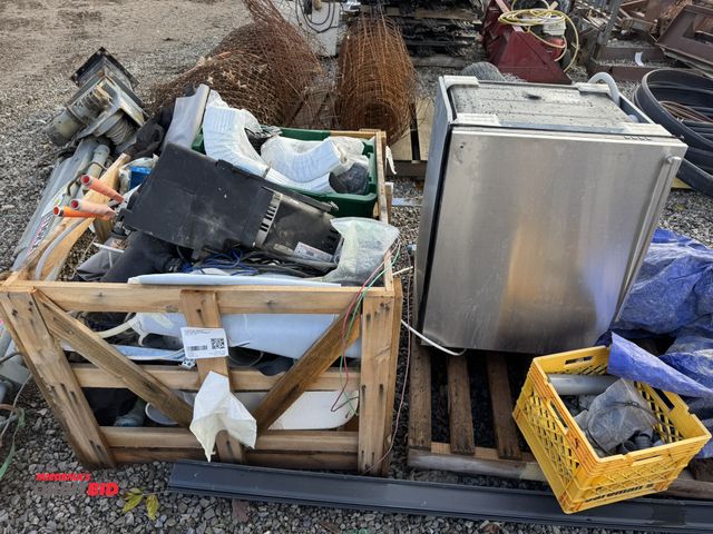 Lot 1-16023 - Large lot of assorted items, includes (1) Bosch, model SHU9915UC, dishwasher, for parts or repair on...