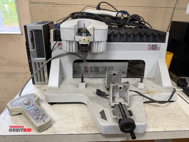 Lot 1-11009 - (1) Gravo-Graph, model 1S400TMN, engraving machine, bridge mounted spindle, 2.5" vise, PC control, b...