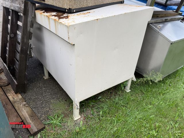 Lot 1-18781 - (1) 80" length x 32" height x 43" depth steel enclosure on 10" tall legs.