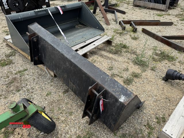 Lot 1-6669 - (1) 60" loader bucket, pin style.