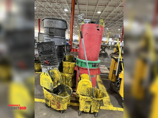 Lot 1-5371 - Lot of assorted janitorial items, includes (8) rolling mop buckets with approx. (6) wringers, (5) Br...