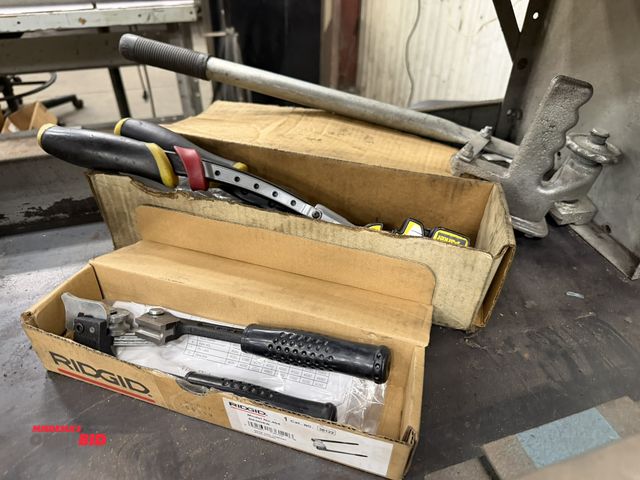 Lot 1-15159 - (1) Ridgid tube bender, (1) Parker tube bender, and (1) DOH-P101 tube bender.
