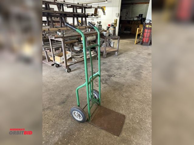 Lot 1-6426 - (1) 2-wheel dolly with 10" diameter solid rubber wheels and an extended 14" x 17.5" platform.