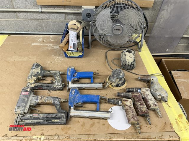 Lot 1-16293 - Lot of assorted air tools, includes (1) Senco, model L, pin nailer, (1) Senco, model SLP20, brad nai...