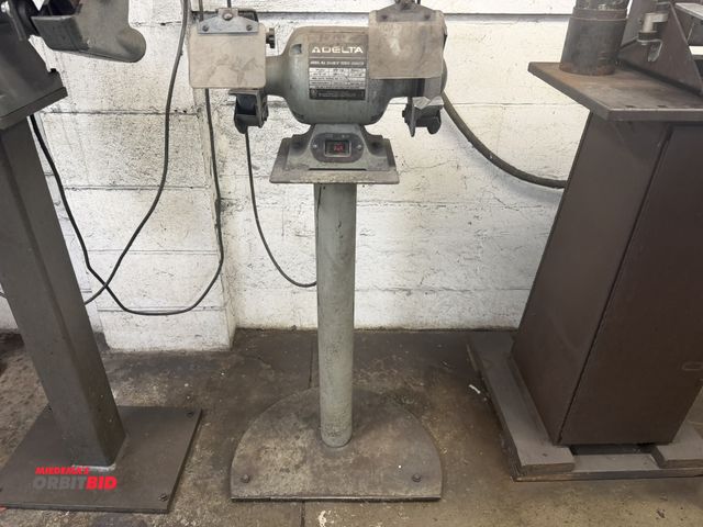Lot 1-6248 - (1) Delta, model 23-680, 1/4 HP, 120V, single phase, 3500 RPM, 6" bench grinder, S/N P9145, in worki...