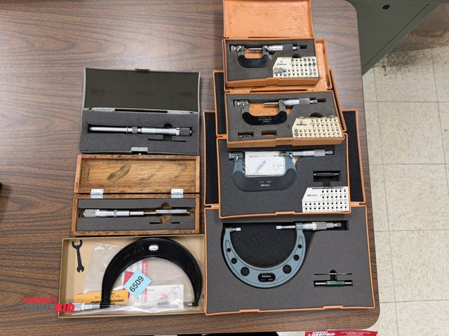 Lot 1-14539 - Lot including (1) Mitutoyo 1" micrometer with tip attachments (missing several tip attachments) and ...