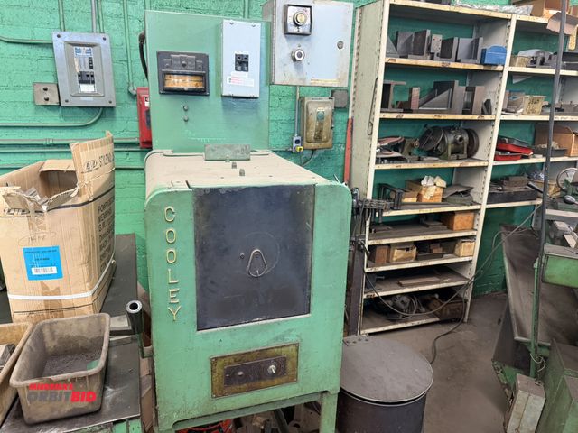 Lot 1-18558 - (1) Cooley, model VK5, 230V, heat treat oven, in working condition, S/N 8514, winning bidder respons...