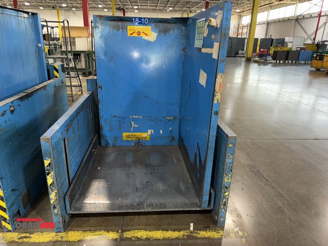 Lot 1-5184 - (1) Lift Products, Inc., 110V, 1000 lb. capacity skid lift with hand held pendant.