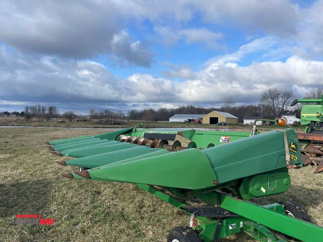 Lot 1-10373 - John Deere 893 8 row cornhead, poly snouts*PLEASE NOTE: THIS ITEM WILL NEED TO BE REMOVED BY FRIDAY ...