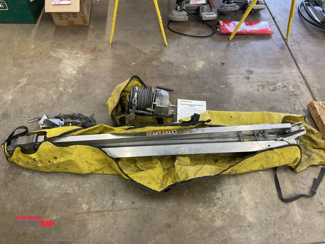 Lot 1-6129 - (1) DBI/SALA, model L1850, 120V safety manhole lift, includes winch, tripod, and chain, and case.