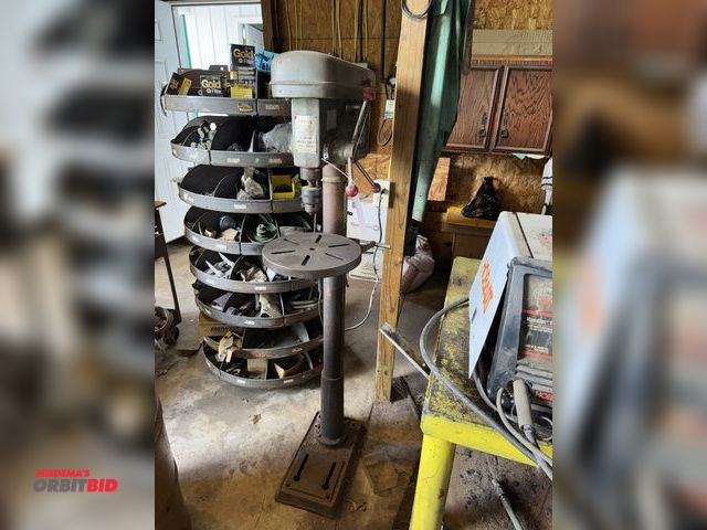 Lot 1-19934 - (1) Amrox Machine Tools 12-speed heavy duty drill press, model AD-12, 5/8" chuck, 12.5" diameter adj...