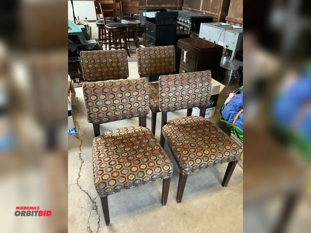 Lot 1-18398 - 4 Chair Designer Dining Chairs