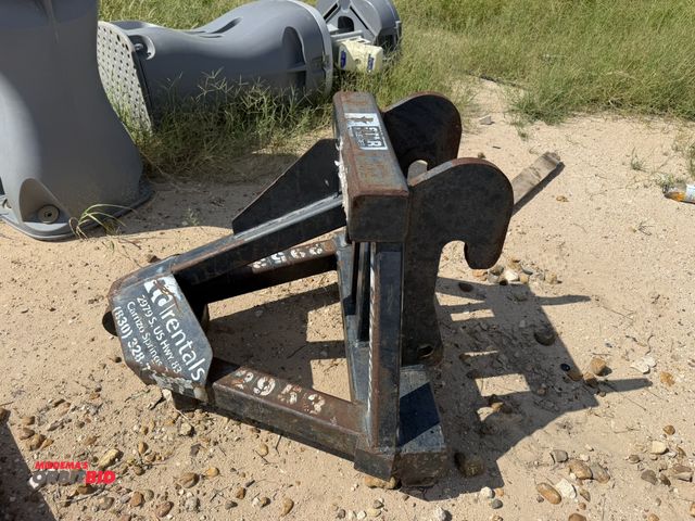 Lot 1-9564 - (1) Star Industries Quick-Tach truss boom, model 1302TK, 10,000 max. load capacity.