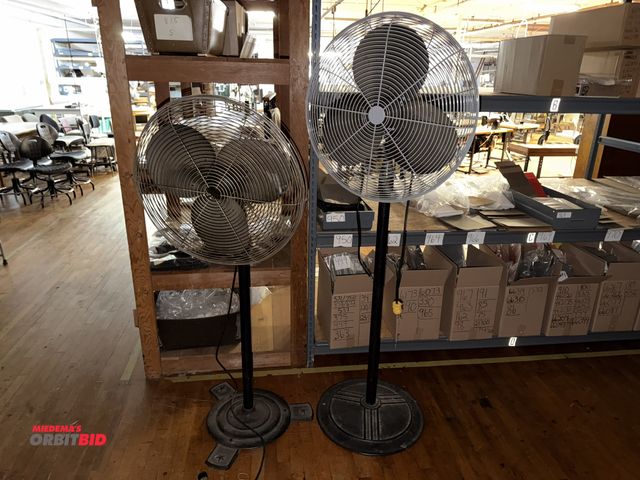 Lot 1-4780 - (2) 24" pedestal fans, 120V, with heavy weight, decorative bases.