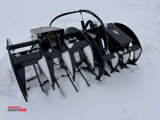 Lot 1-10440 - (1) Horst grapple bucket, approx. 66" wide, skid steer mount, model RRG66B0500, S/N 23LA54869.