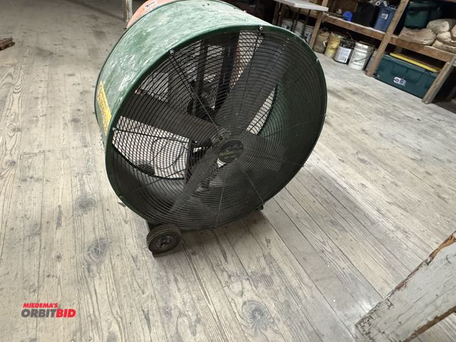 Lot 1-2605 - (1) Big Country Breeze, model BDF36DT, 36" shop floor fan, 120V, in working condition.  (Greg)