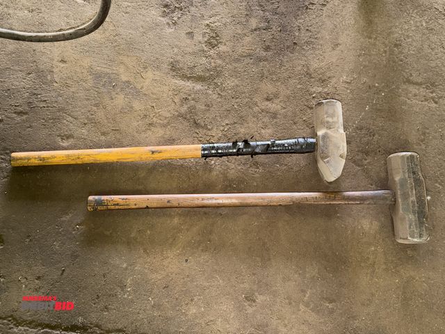 Lot 1-18146 - Lot of (2) approx. 8 lb. sledgehammers, 1 with wedged tip.