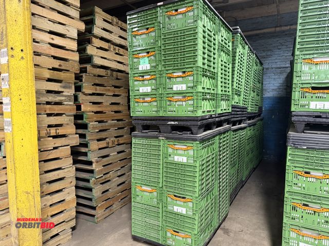 Lot 1-17446 - Lot of approx. (395) Cleverbox 23" x 7" x 16" collapsible plastic totes, some filled with Styrofoam ...