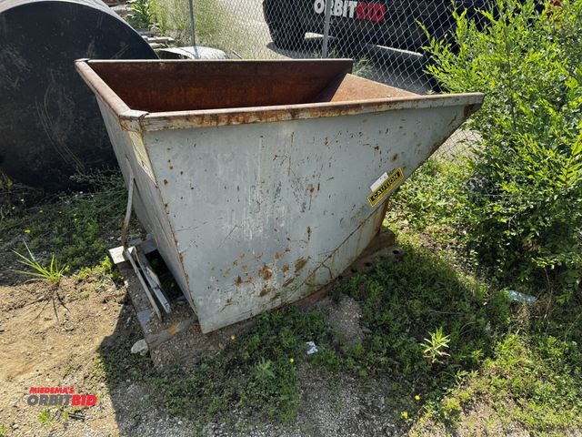 Lot 1-14269 - (1) 1 yard manual, forkable dump hopper.