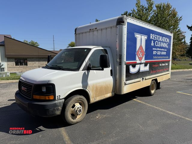 Lot 1-423 - 2005 GMC 15' Box Truck  (8' wide x 10' 6" high), 6 liter gas engine, automatic transmission, AM/FM s...