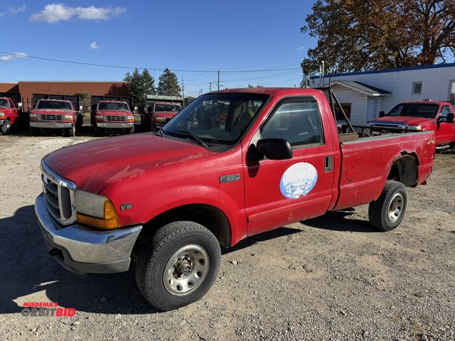 Lot 1-18254 - 2001 Ford F350 Super Duty Regular Cab Pickup Truck 4WD, automatic transmission, power windows and lo...