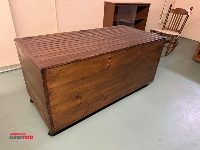 Lot 1-12176 - (1) cedar chest, 49.5" x 24" deep x 24" tall.
